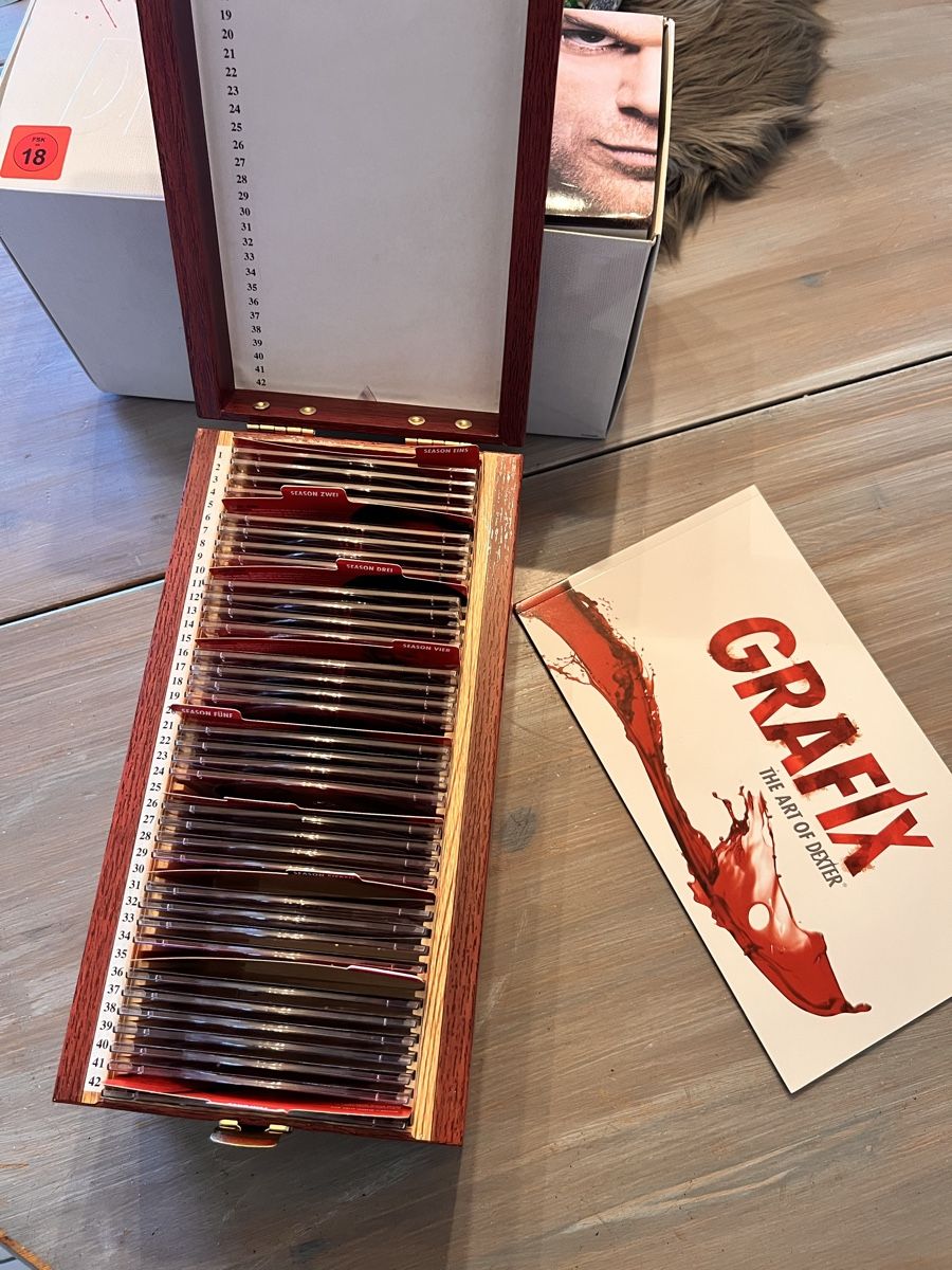 Tutti i DVDs: Dexter - The Complete Series Boxset - Neuwertig – Usato da Flumenthal venduto da 19Frei.Wild93 2