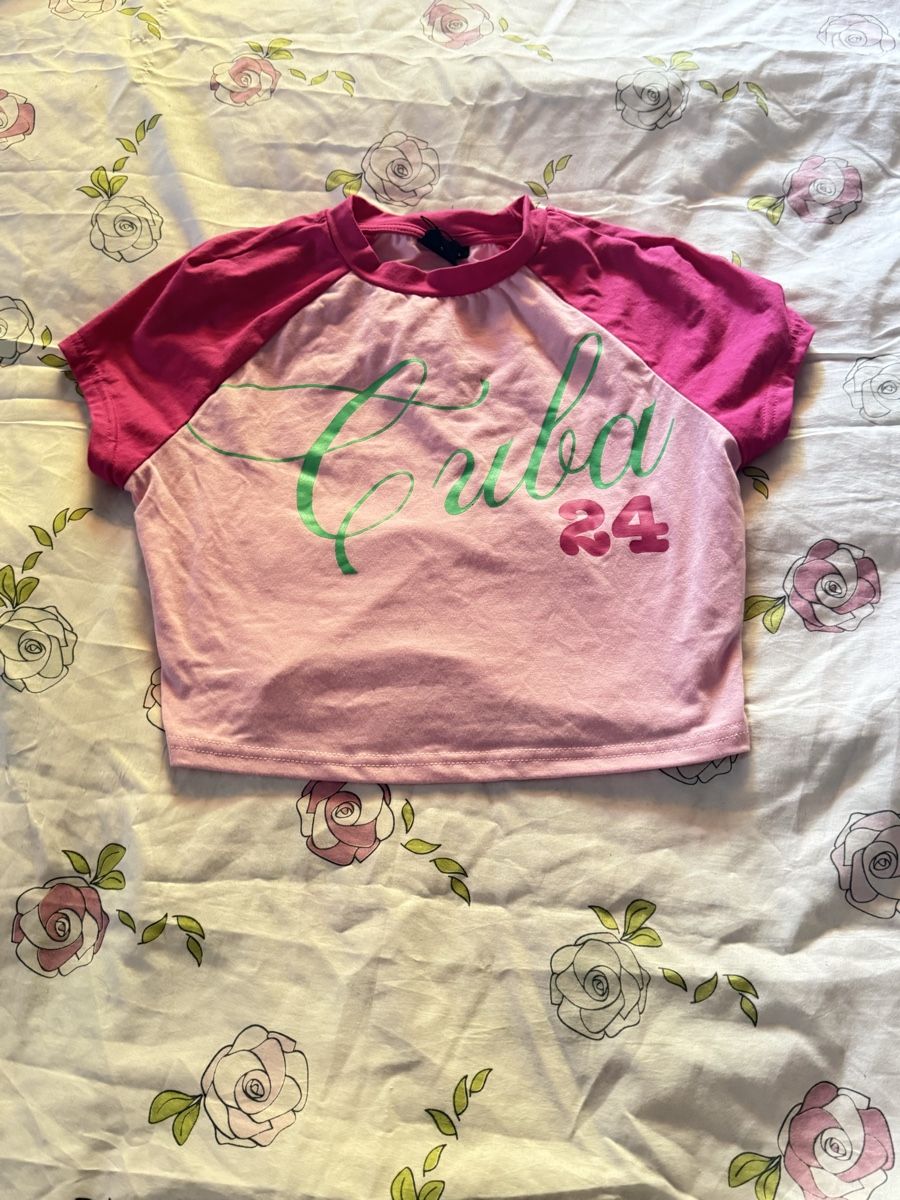 Shein T-Shirts: Crop top t-shirt SHEIN  – Neu (gemäss Beschreibung) aus Biel/Bienne von glaewynnshop 3