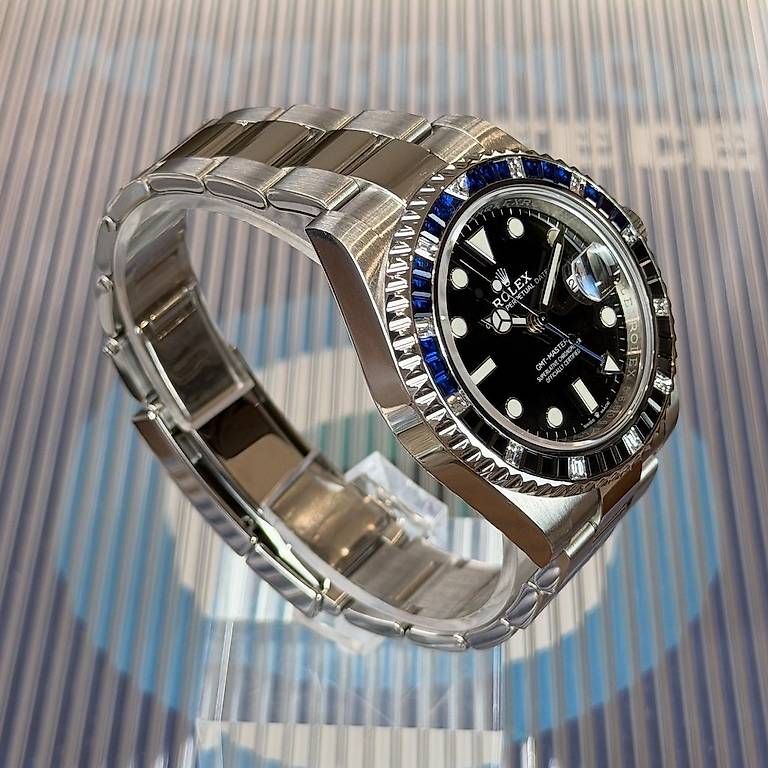 Orologi: Rolex GMT-Master II "Batman" Custom 126710BLNR – Usato da Genève venduto da minty.watches 2