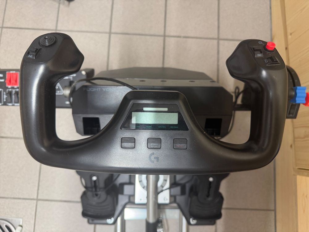 Logitech Flight Yoke System, Switch Panel, Rudder Pedals, .. (Gebraucht ...