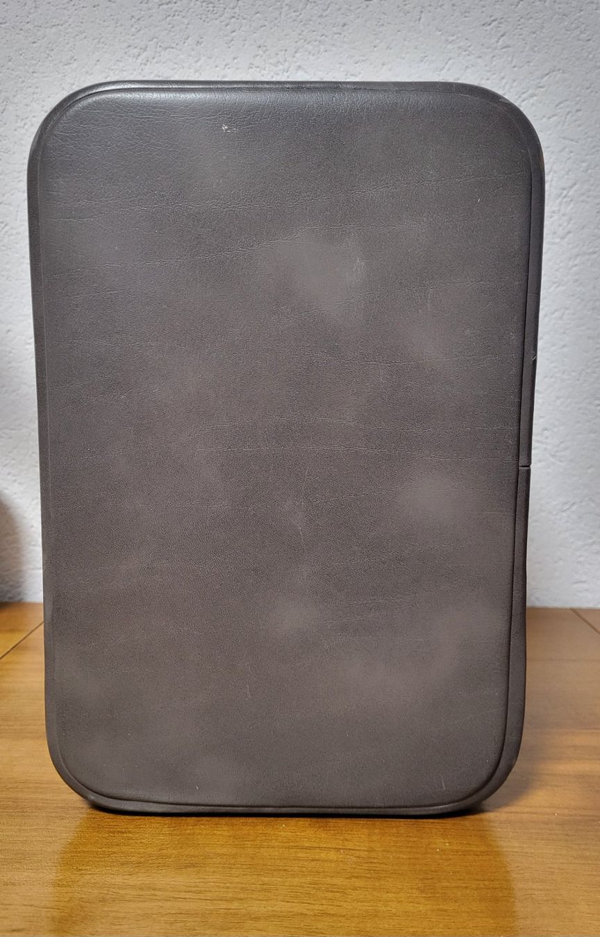 Custodie per cosmetici: Beauty Case – grau - verschliessbar – Usato da Eschlikon TG venduto da Hirzliblick 7