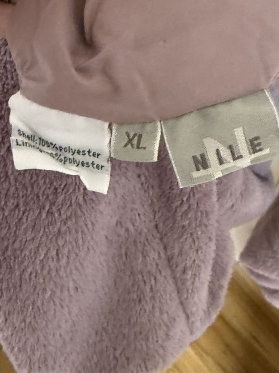 Nile Giacche: Kuscheljacke von Nile – Usato da Jegenstorf venduto da jenny2002 4