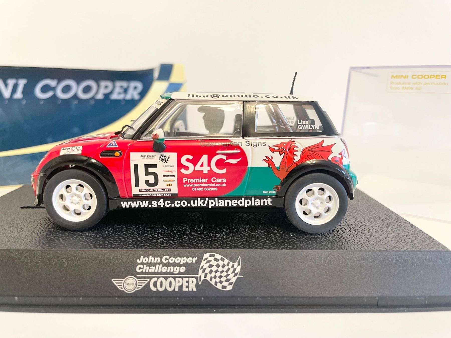 Scalextric C2563 Mini Cooper John Cooper Challenge #15 (Neu (gemäss ...