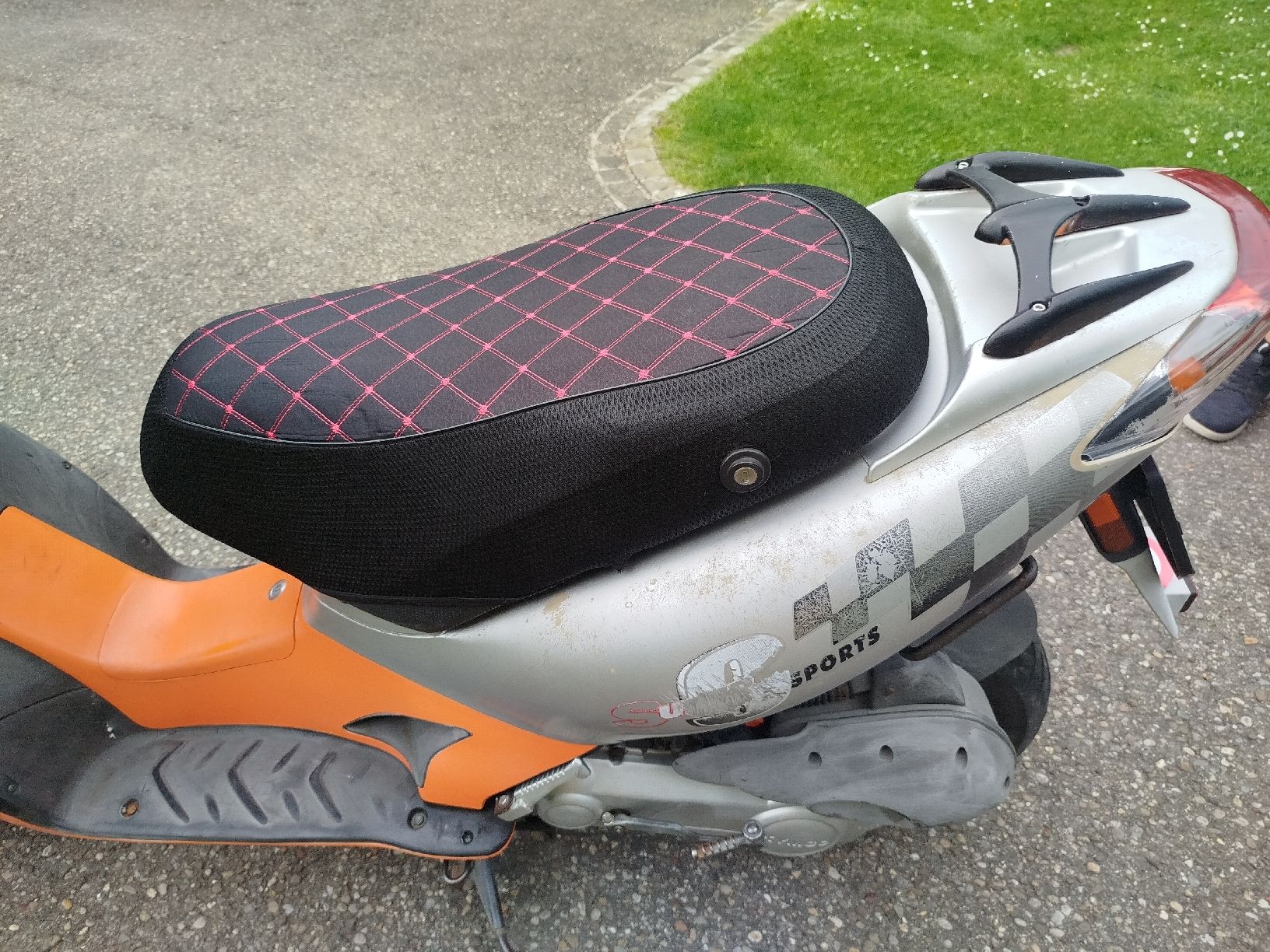 Kymco Scooter: Kymco Super 9 Roller, Motorrad – Usato da Steg im Tösstal venduto da KiwiGrafikMaurer 4