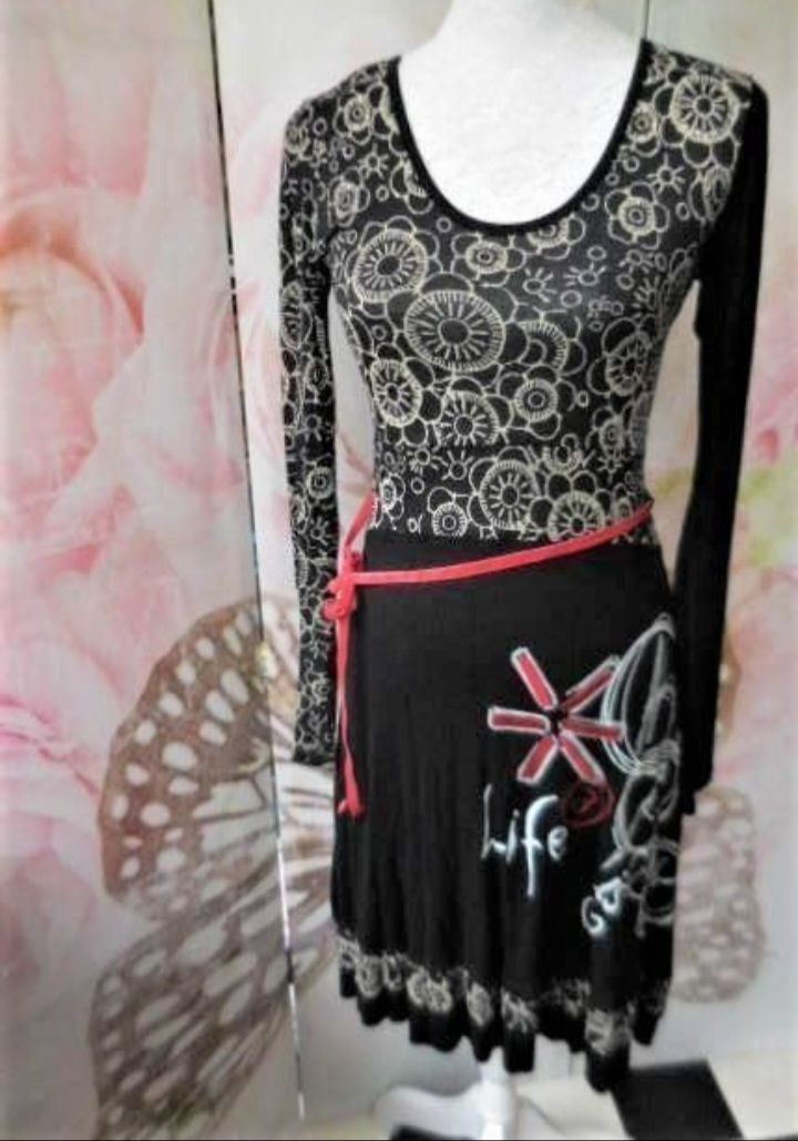 Desigual Kleider: Sommerkleid von Desigual – Gebraucht aus Innerthal von System_of_a_down