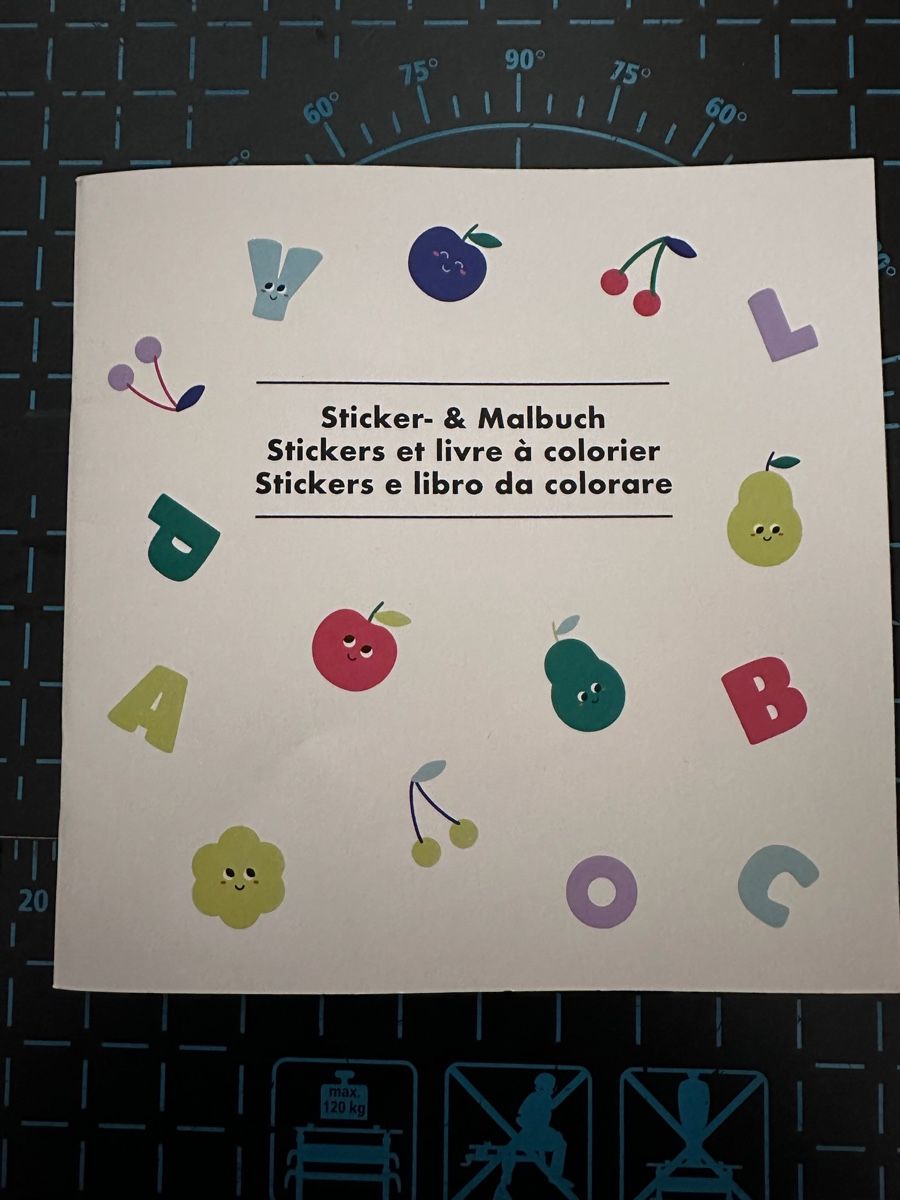 Libri: Libro da colorare con stickers – Usato da Novaggio venduto da WildSam