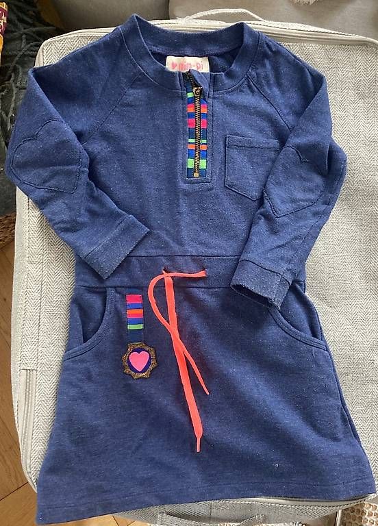 Vestiti & Gonne: Diverses robes pour 8.-/pièces – Usato da Genève venduto da dia_tj6j