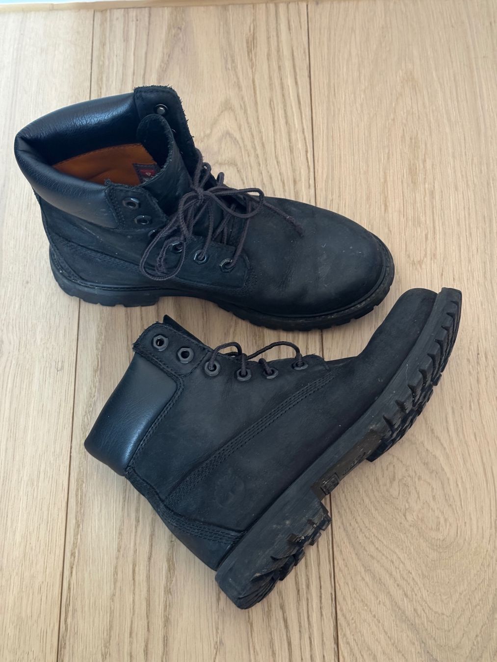 Timberland Damenschuhe: Timberland Boots schwarz – Gebraucht aus Zürich von RicardoExplorer