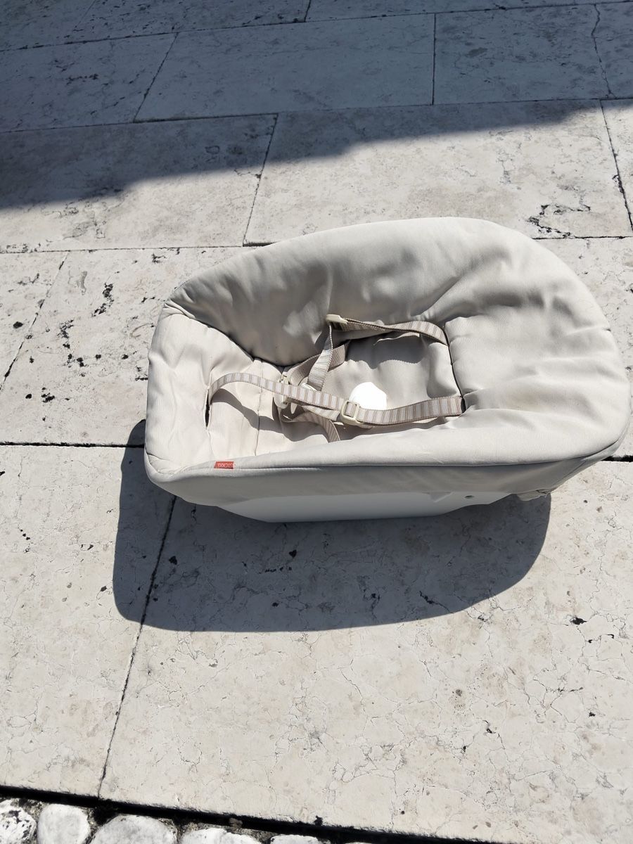 Stokke Hochstühle: TripTrap Babyschale – Gebraucht aus Wilen b. Wil von sanyy1914
