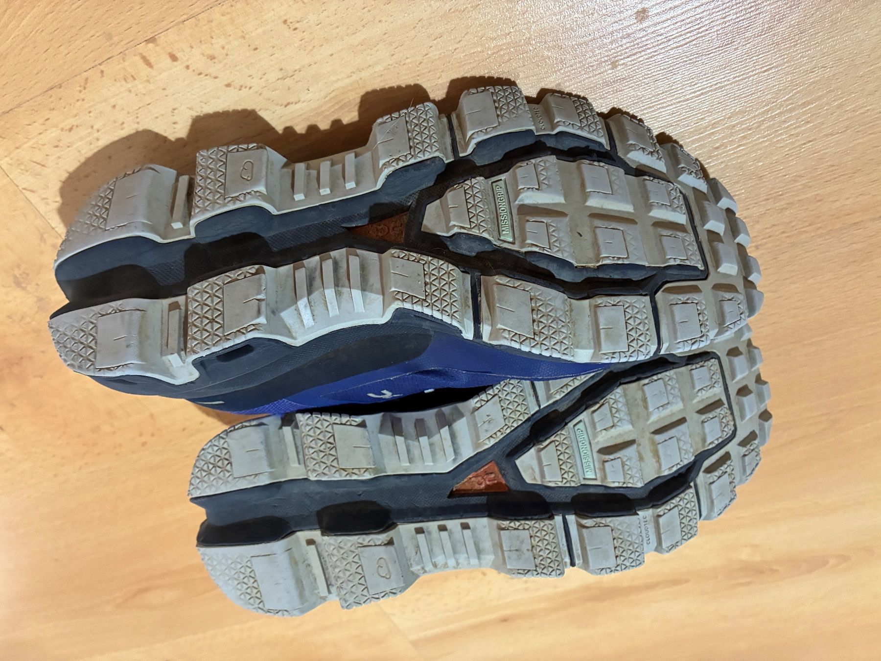 On Herrenschuhe: Chaussures de course On Cloudultra 42 – Gebraucht aus Bouveret von uri_cq5w 3