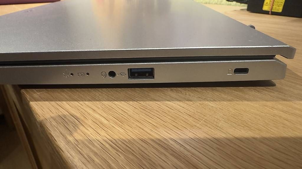 Notebook: Acer laptop mit Garantie – Usato da Schwarzenbach SG venduto da lyondn 4