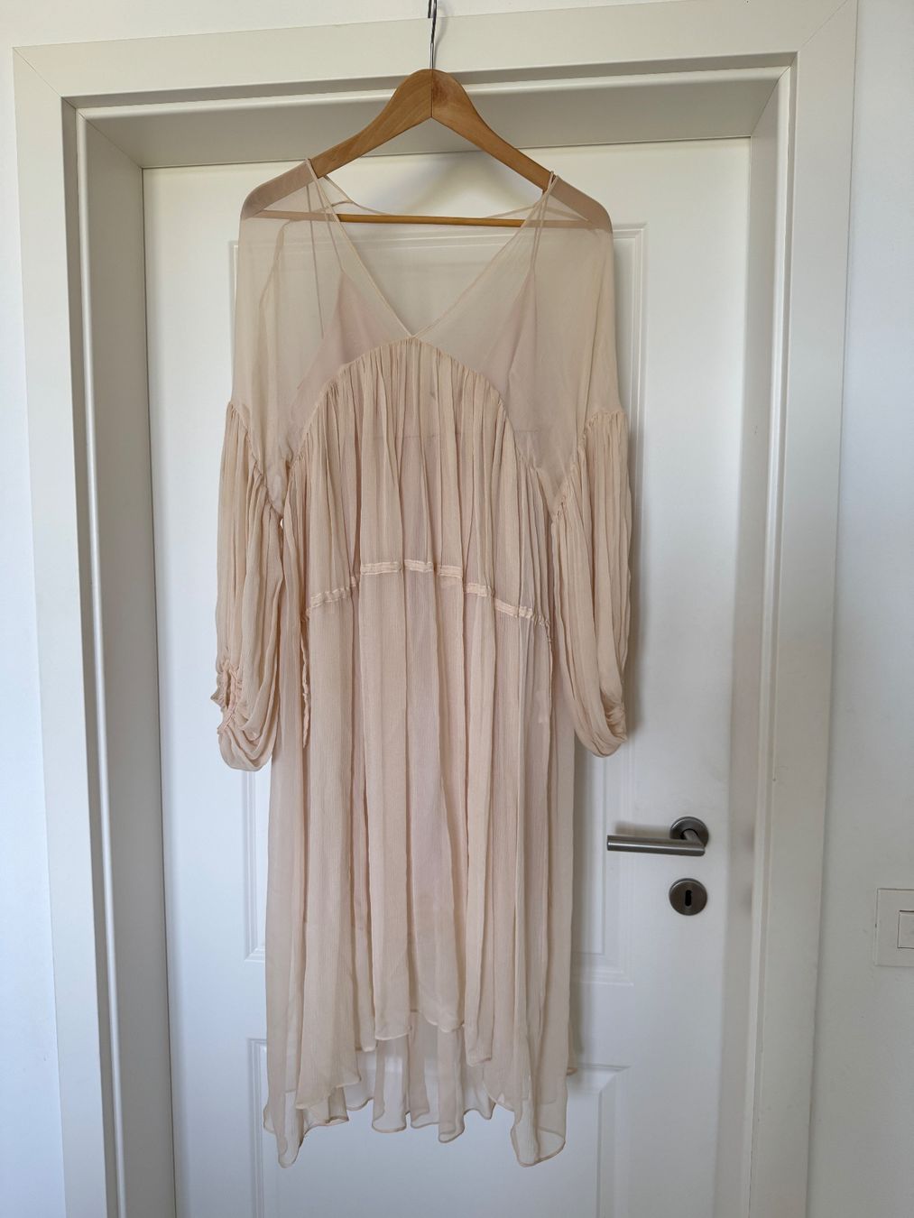 Vestiti: Sublime robe en soie rose poudré – Usato da giffers venduto da sev_c9x9 2