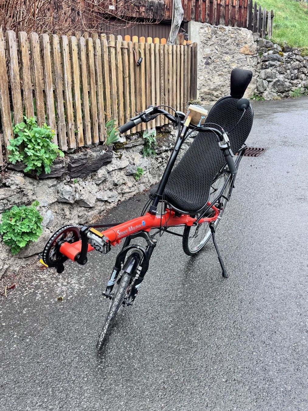 Velos: Vélo couché Street Machine en excellent état – Gebraucht aus Frenières-sur-Bex von Sonbi