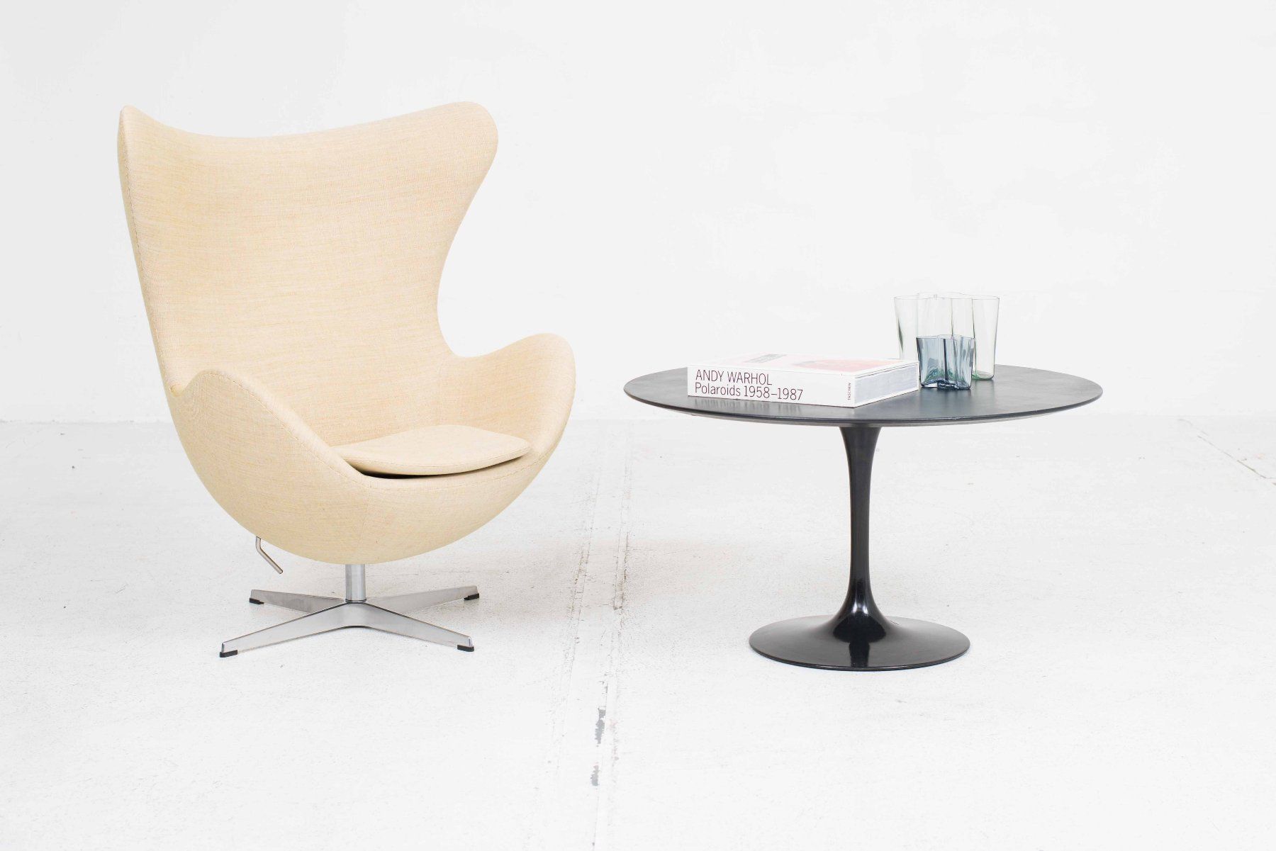 Knoll Tavoli: Knoll Tulip Couchtisch von Eero Saarinen – Usato da Zürich venduto da STUZH38