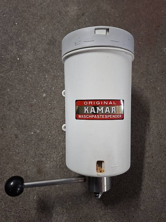 Prodotti di pulizia: Kamar Handwaschpastenspender 2.5kg robust top – Usato da Goldau venduto da Chrigl.L.