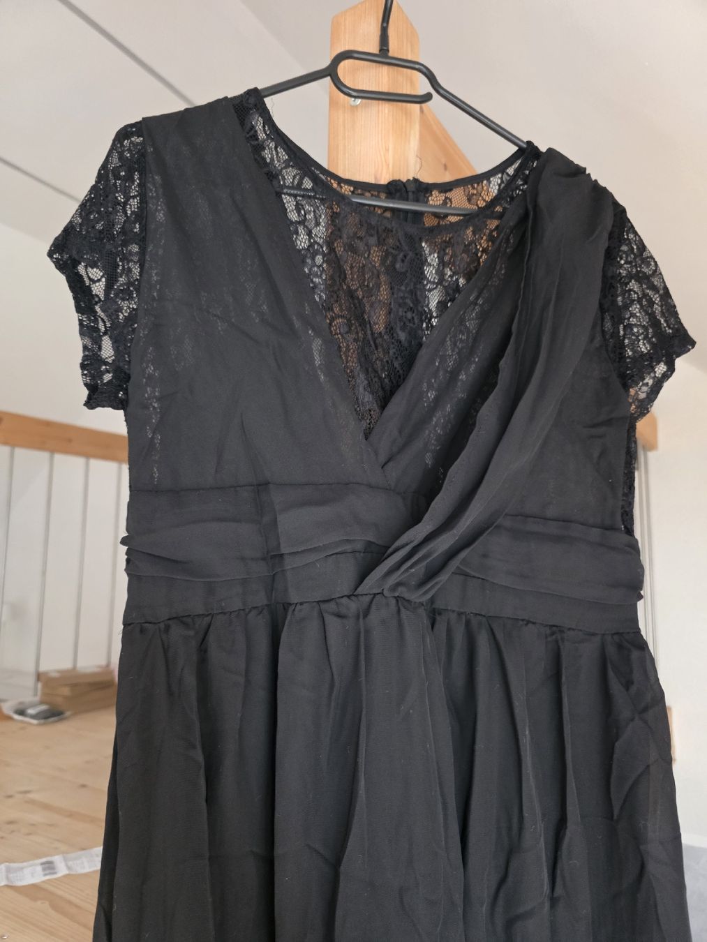 Vestiti: Schwarzes Sommerkleid mit Spitze, Gr. M /L – Nuovo (secondo la descrizione) da Toffen venduto da ver_x68f 4