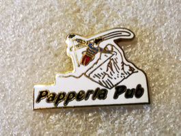 Ansteckpin 74: Papperla Pub