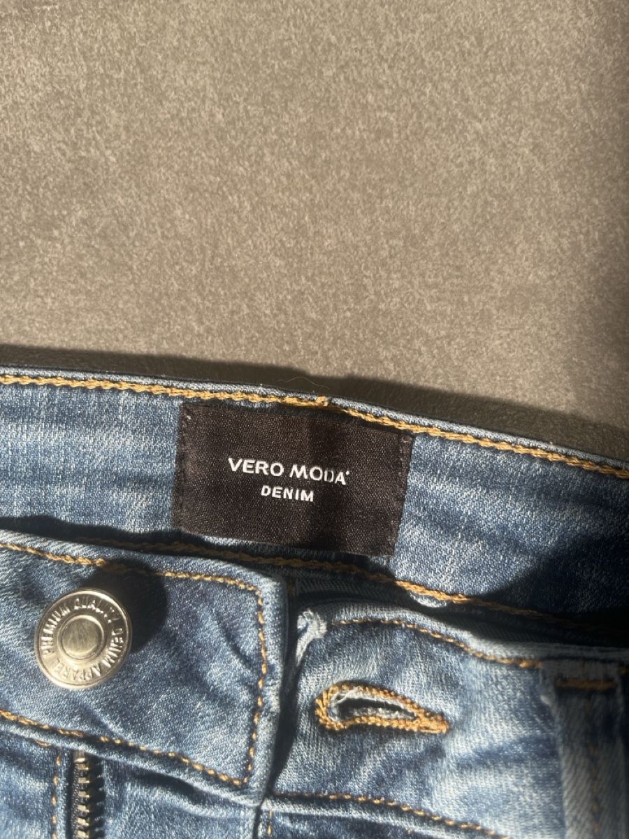Vero Moda Jeans: Vero Moda Jeans, Gr. M/34 – Usato da Fulenbach venduto da F8 2
