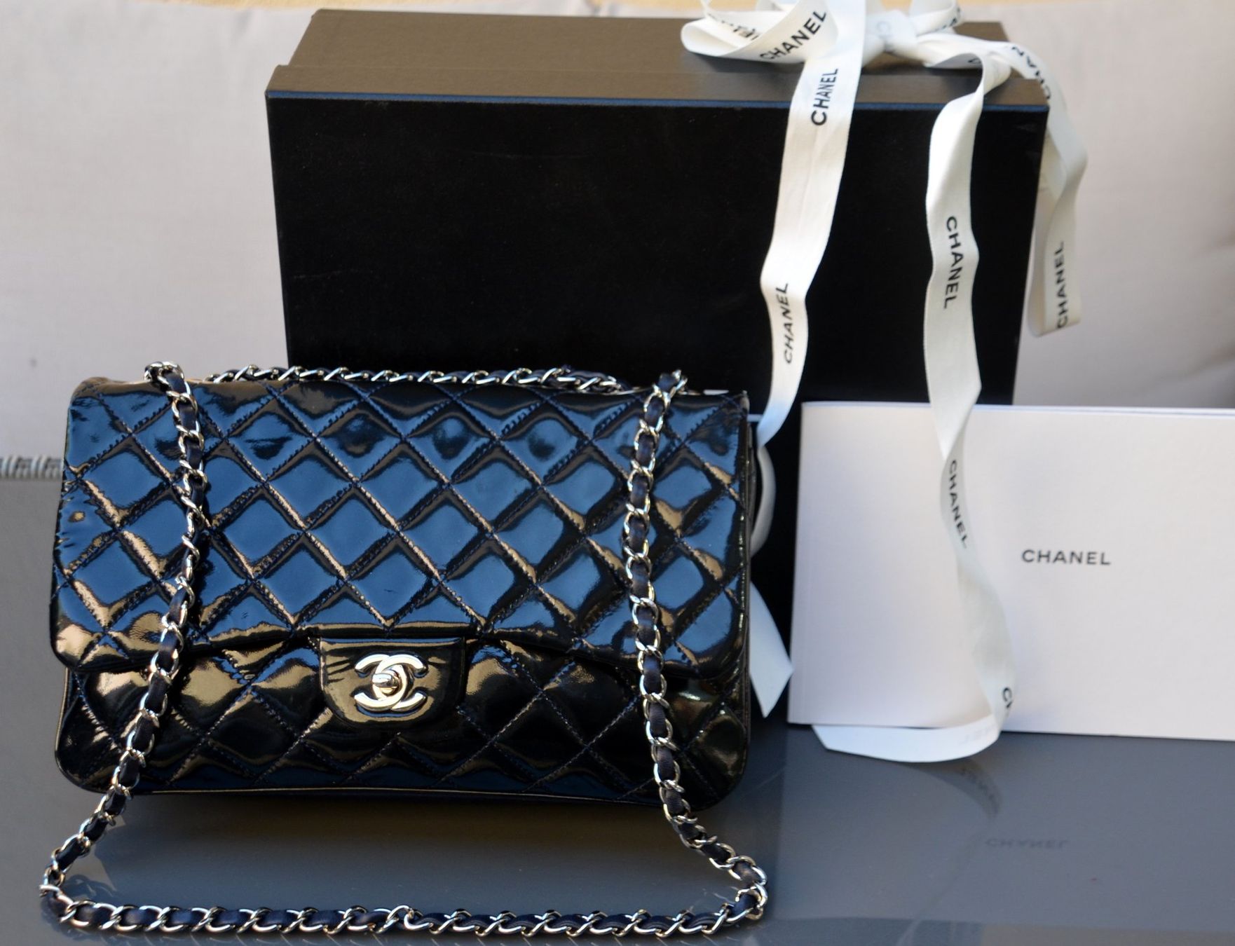 Chanel Borse da donna: Chanel Tasche / sac + Katalog / catalogue – Usato da Collonges venduto da Auganien