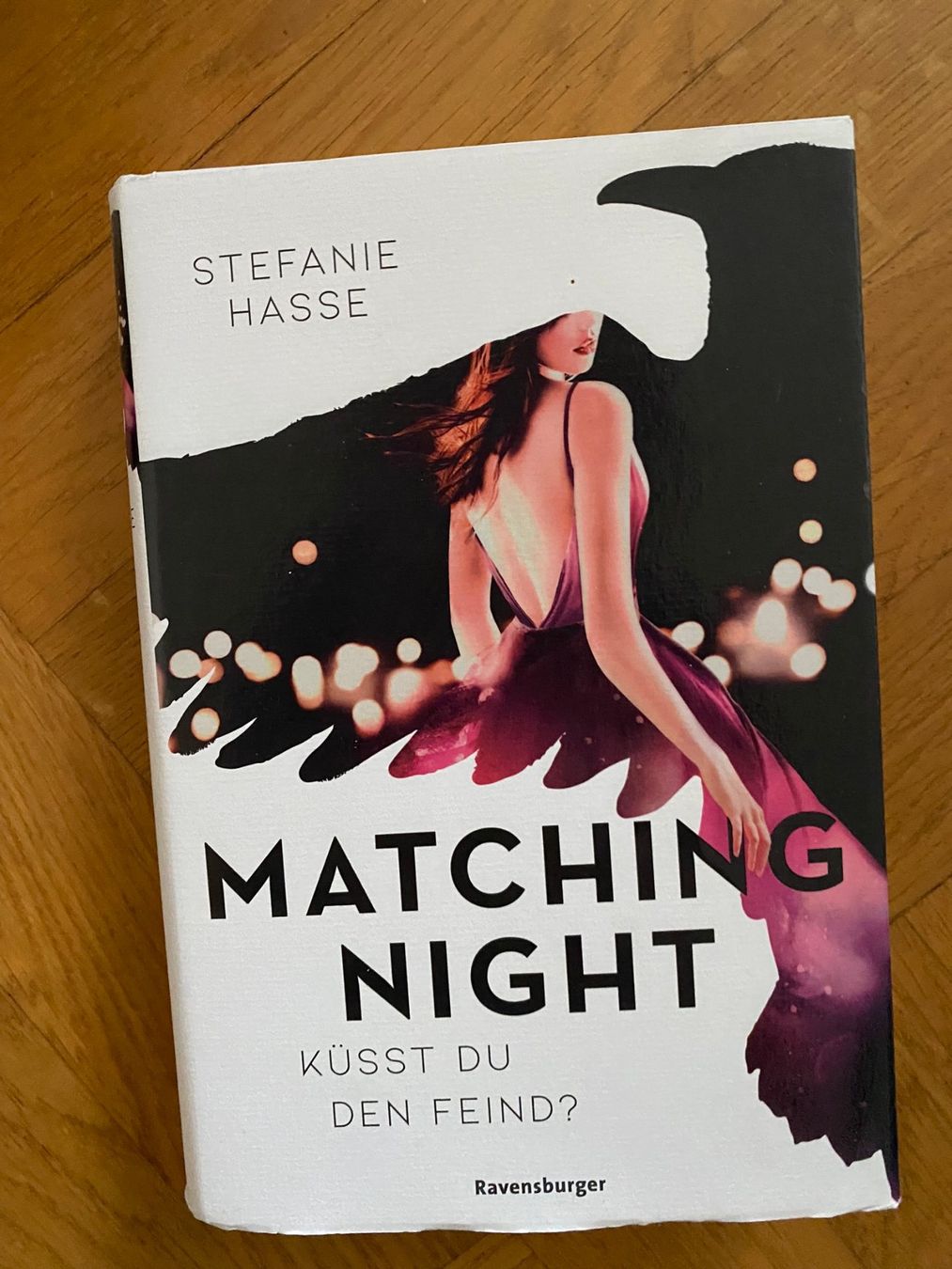 Libri: Matching Night. Küsst du den Feind? Stefanie Hasse – Usato da Hünenberg venduto da a.u.849