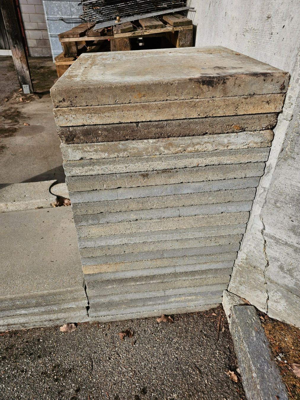 Revêtements de sol: Gartenplatten – D'occasion à Aarburg par Joerg.Andre