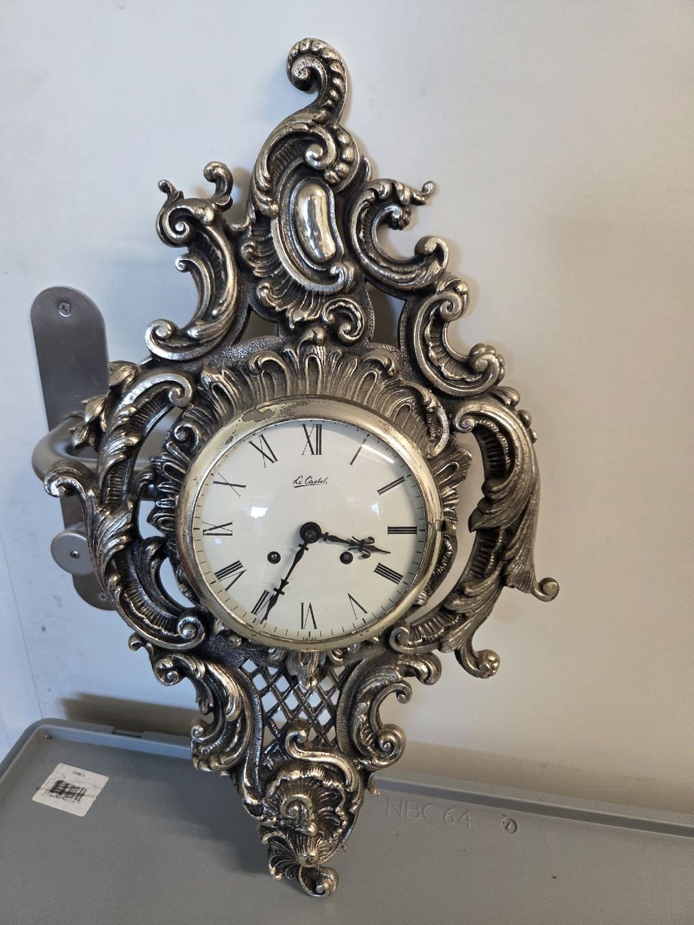 Orologi da terra & Orologi da parete: Wanduhr Le Castel  – Usato da Dietikon venduto da Allegra34