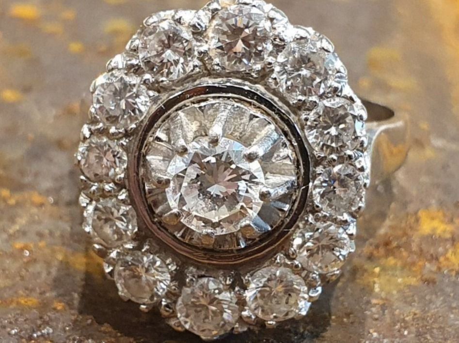 Ringe: Brillant Entourage Weissgold -Traum Ring – Neu (gemäss Beschreibung) aus Unterägeri von Altgoldschmuck 7