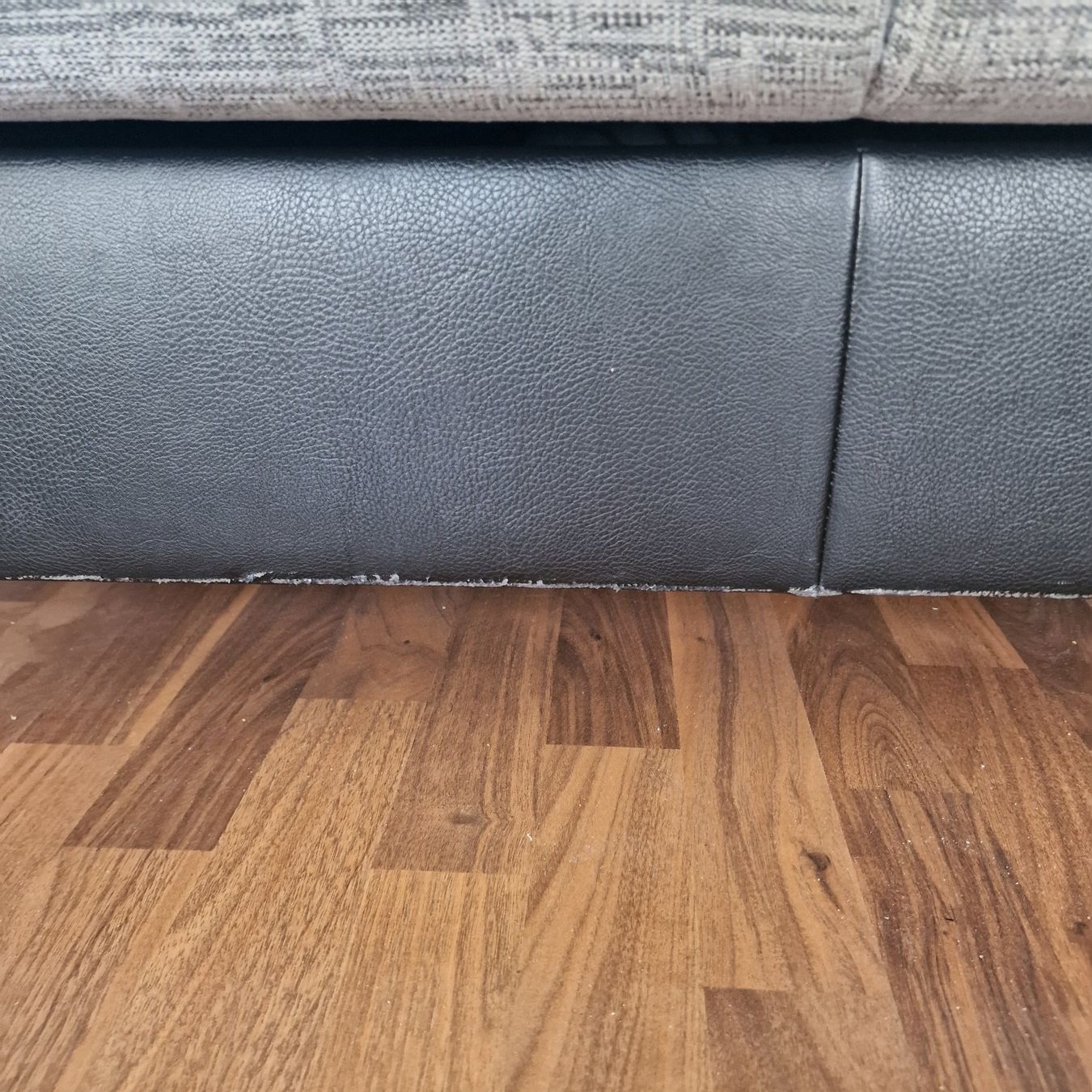 Divani: Grosses Ecksofa mit Bettfunktion und Stauraum, Top! – Usato da Obergösgen venduto da Neluandi 4