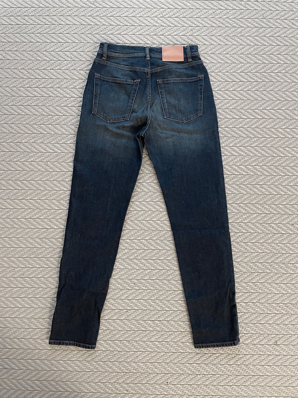 Acne Studios Jeans: Acne Studios Jeans 26/32, ungetragen, NP: 360.- – Nuovo (secondo la descrizione) da Maienfeld venduto da formdok 1