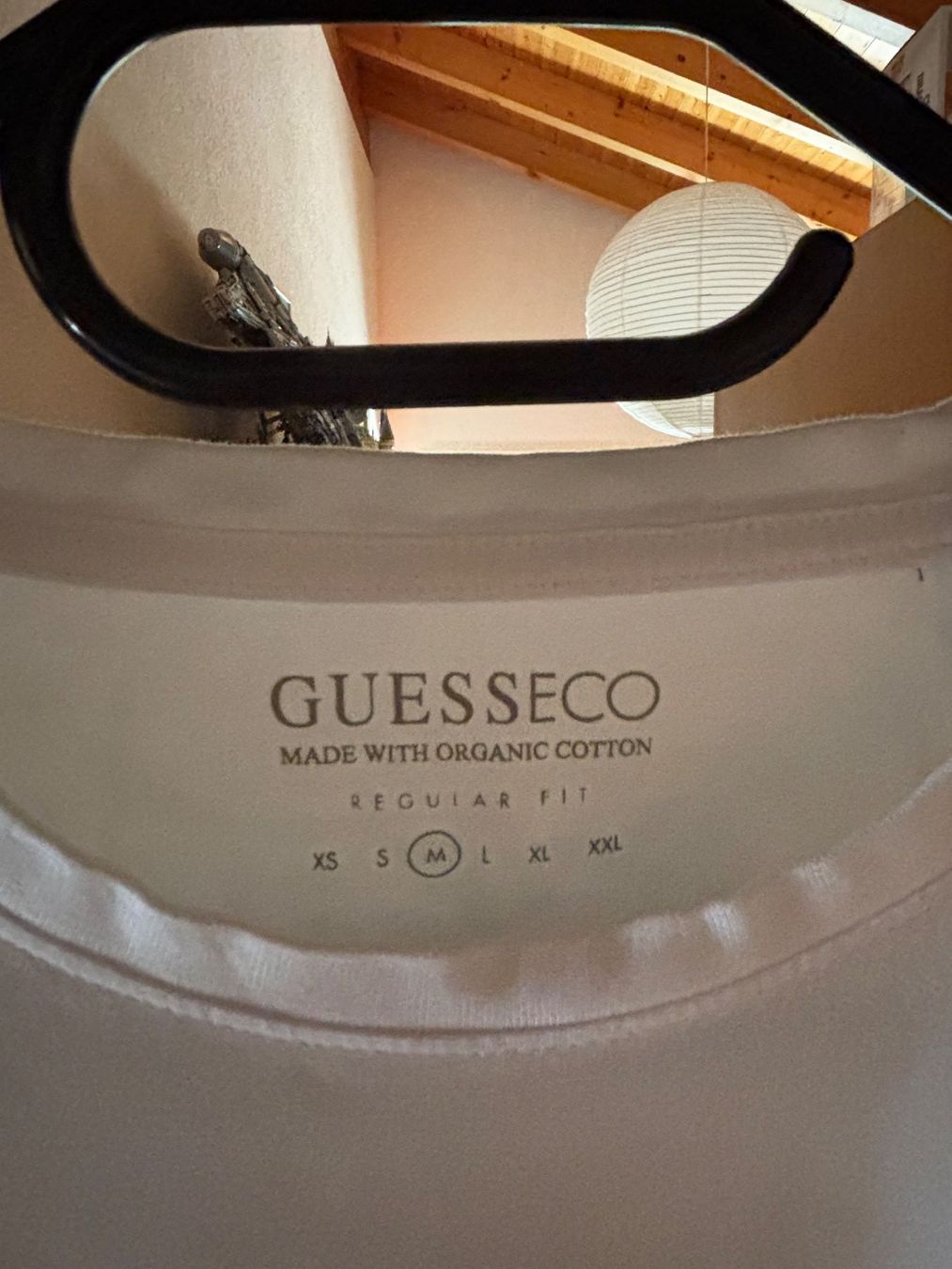 Guess T-shirt: T-shirt Guess long sleeve – Usato da MURAZ - SIERRE venduto da Pierre.A 2