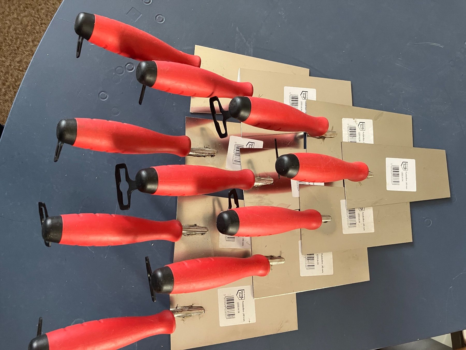 Tutti gli attrezzi: Maurer/ Gipserkellen 140mm  10 Stück – Nuovo e nell'imballaggio originale da Aadorf venduto da heiluz15