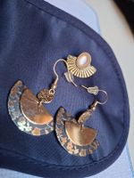 Boucles d'oreilles pendantes demi-lune métal bon état