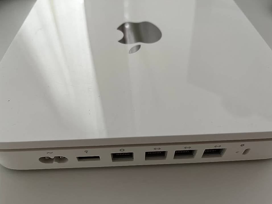 Apple Dischi rigidi: Apple Time Capsule 2Tb, Modell A1409 – Usato da Wettingen venduto da nikmnik 1
