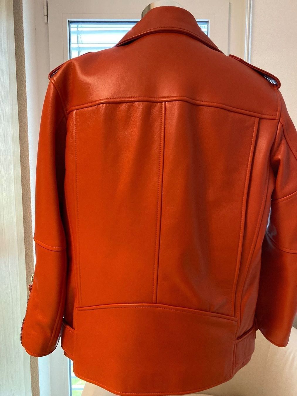 Acne Studios Giacche: Rote Lederjacke Acne Studios 36 Grosse – Usato da balsthal venduto da davidbalsthal23 4