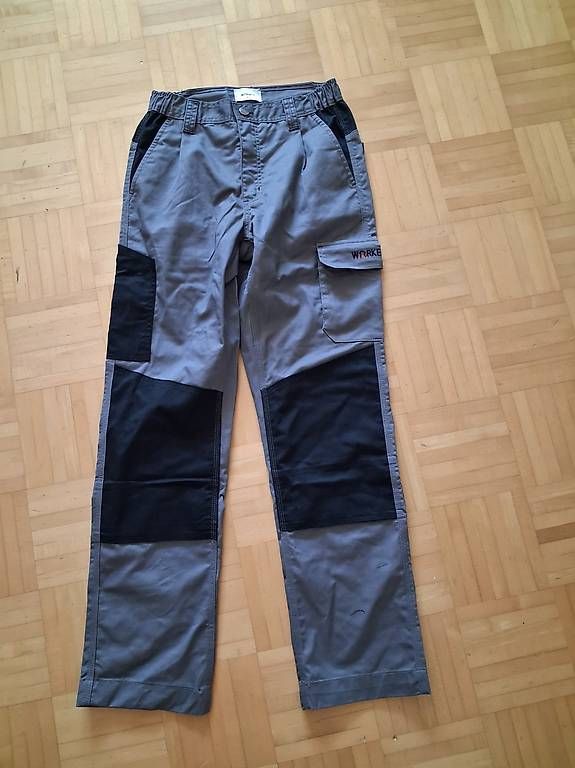 Pantaloni: Arbeitshosen – Usato da Mels venduto da Sb83