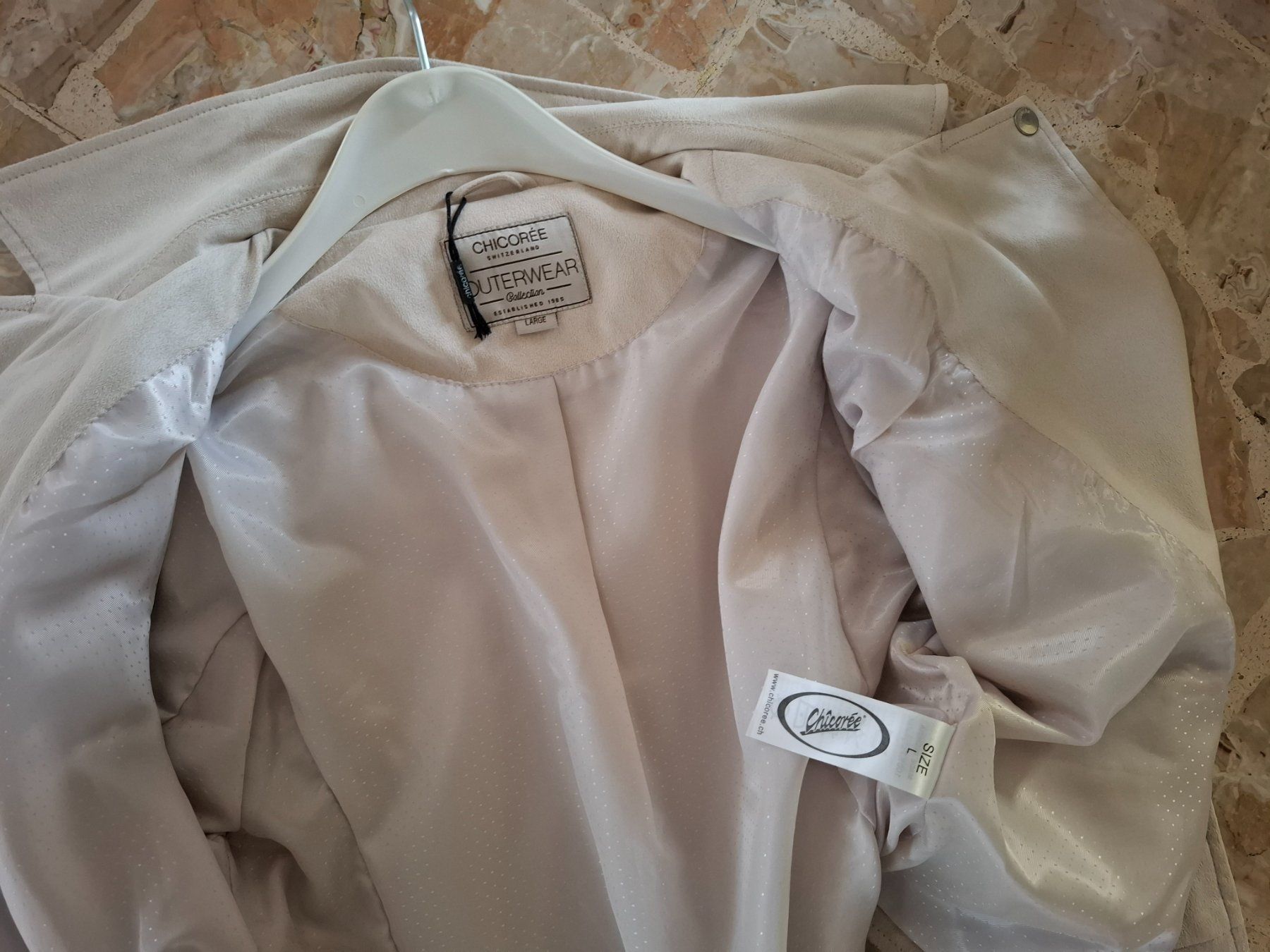 Giacche: Weisse Damen Jacke Grösse LARGE – Nuovo e nell'imballaggio originale da Grenchen venduto da Smartflitzer 3