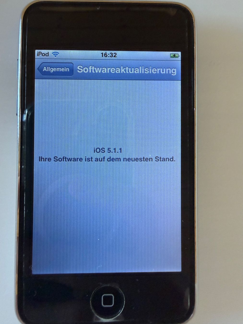 Apple Multimediaplayer & Streamer: iPod touch 3. Gen 32 GB gebraucht – Gebraucht aus Salvenach von bau_jks9 2