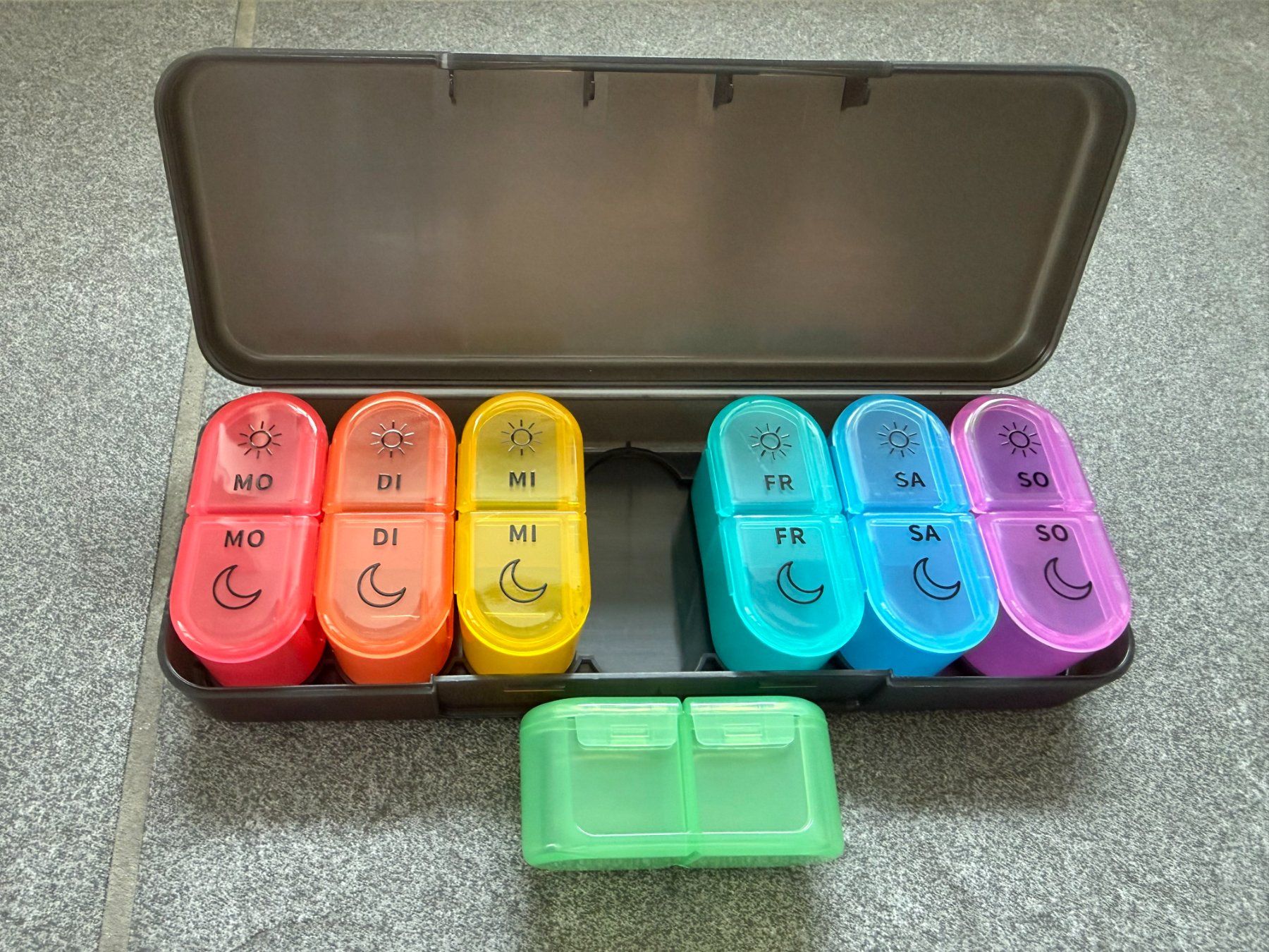Behälter & Ähnliches: 7 Tage Tabletenbox / Medikamentenbox / Pillenbox – Neu (gemäss Beschreibung) aus Männedorf von mel_st6z 3