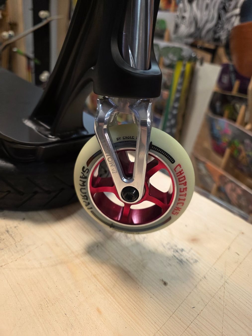 Kickboard: trottinette freestyle custom – Neuf (Voir description) à Montreux par JF-Ride-Shop 1