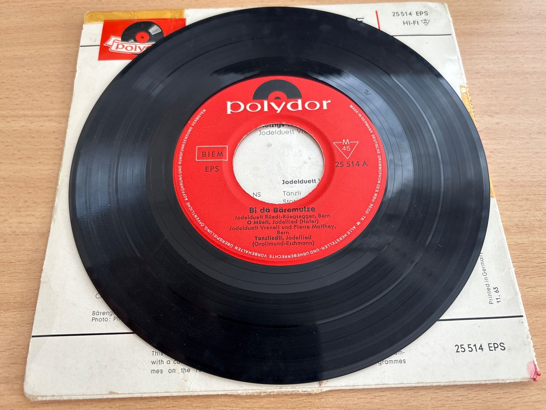 Dischi in vinile: Schallplatte: Bi dä Bäremutze - Jodelduett Rüedi-Rüegsegger – Usato da Ibach venduto da lisch3 6