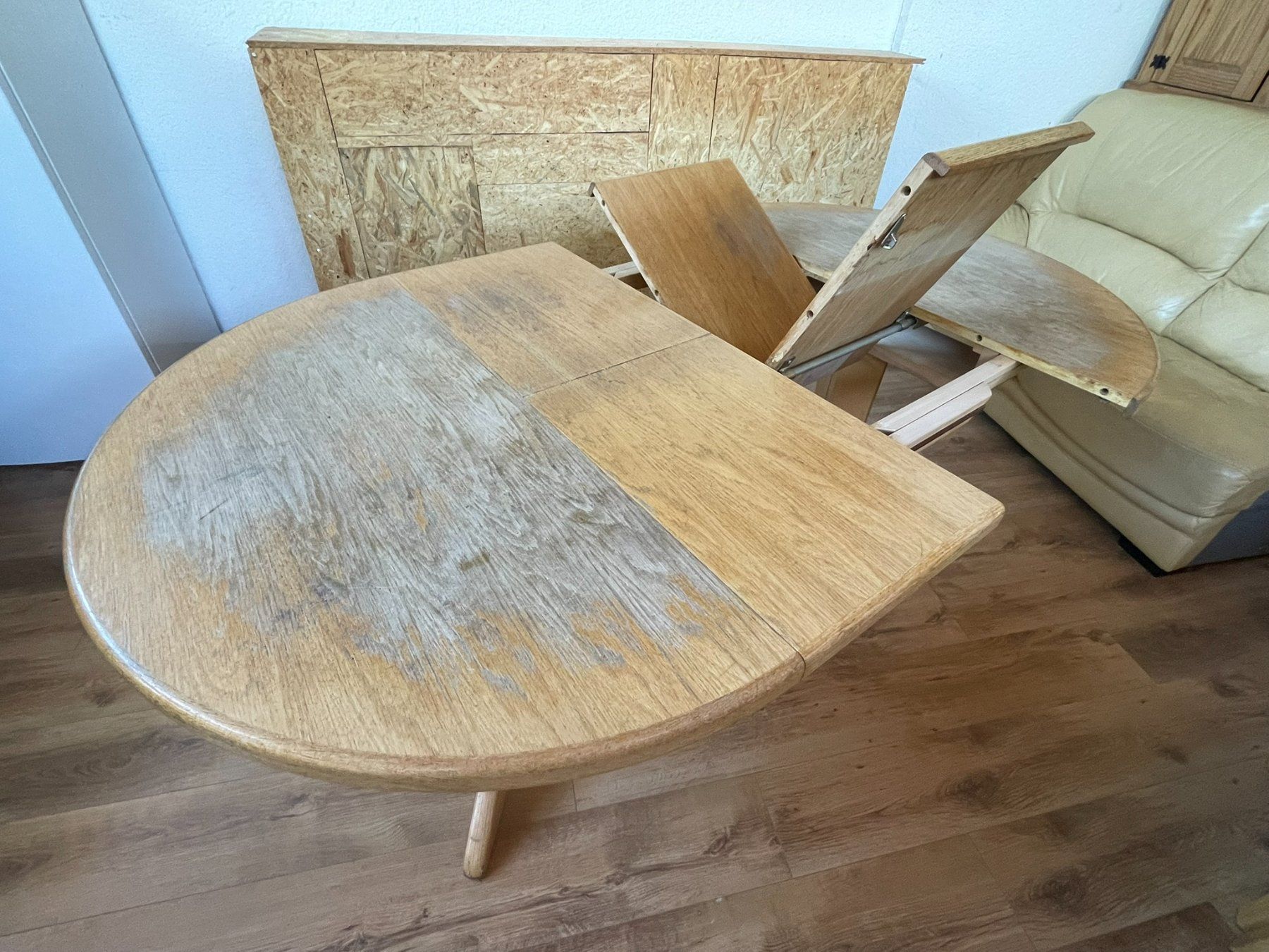 Set di tavolo e panche: Table O&H Haus Collection et 6 chaises à donner – Usato da La Neirigue venduto da tico06 4