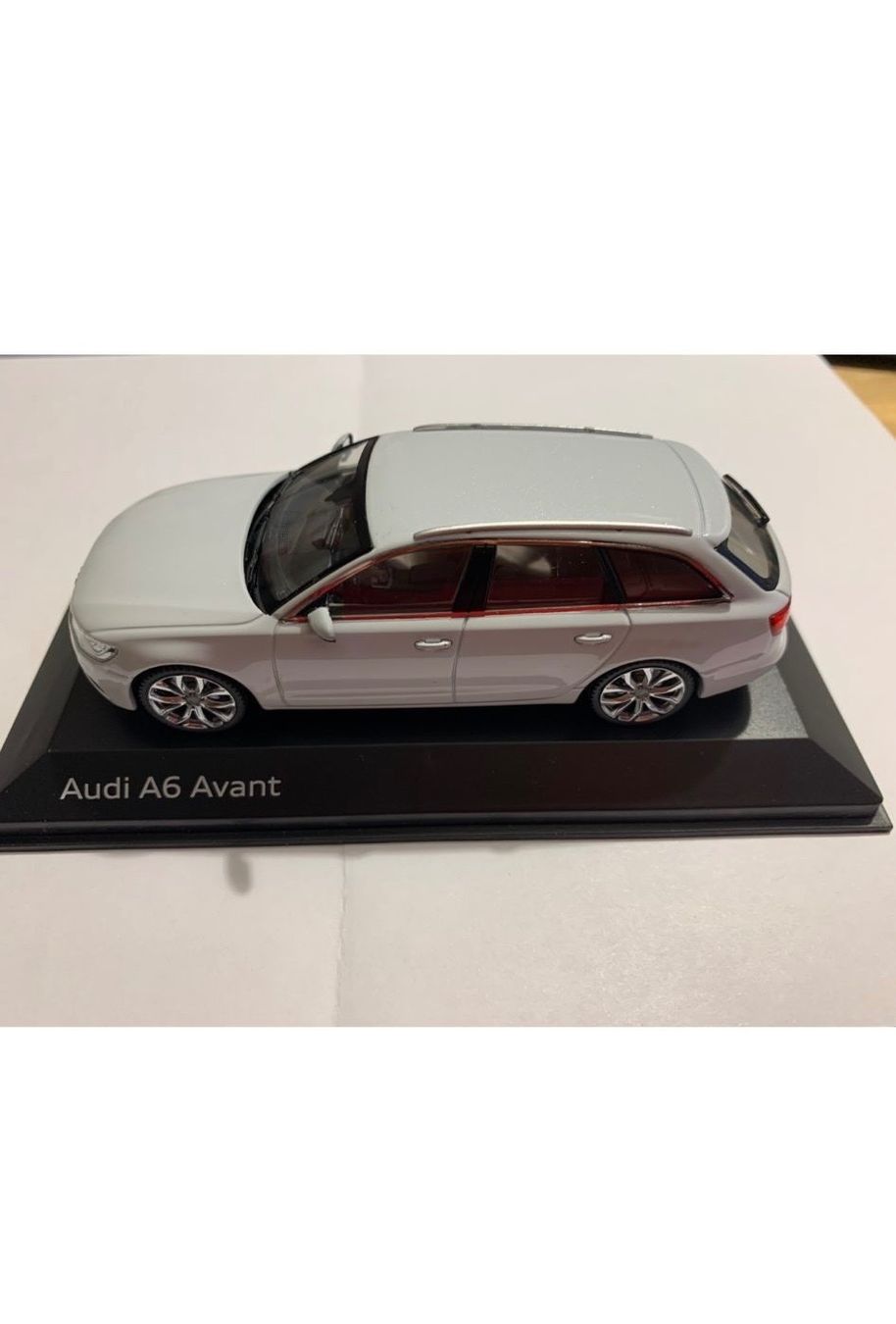 Audi Modellini d'auto: Modellauto Audi A6 weiss – Usato da Pratteln venduto da Daily88