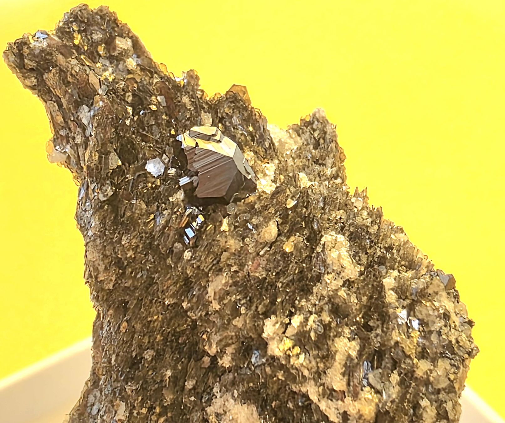 Mineralien & Heilsteine: Cervandonit Wannigletscher Binntal 4mm – Gebraucht aus Glis von nbu_65ys