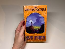 NOVEL: Megan Lindholm, The Windsingers