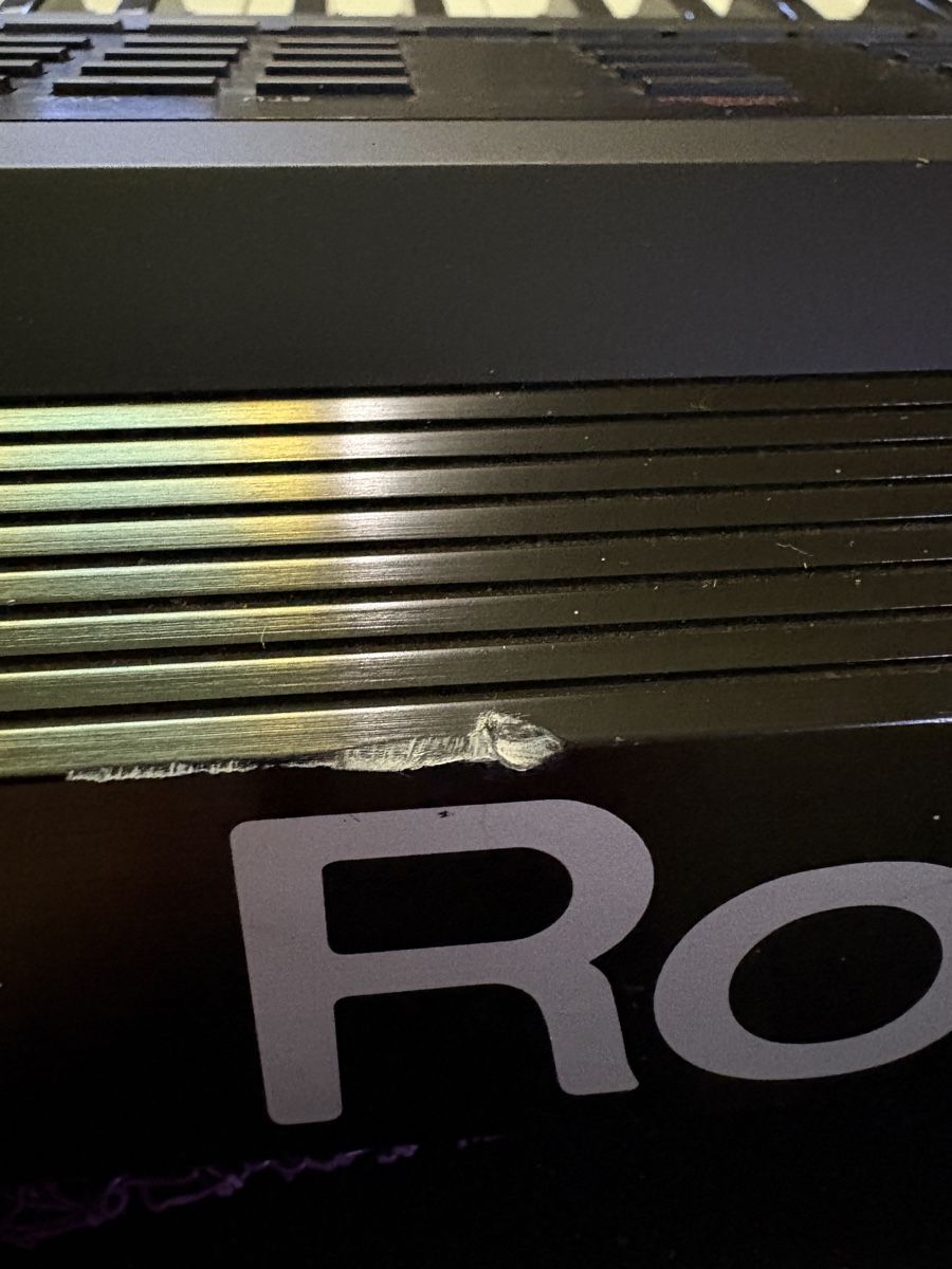 Roland Strumenti musicali: Clavier Roland D-50, synthétiseur – Usato da Porrentruy venduto da qwentoz 2