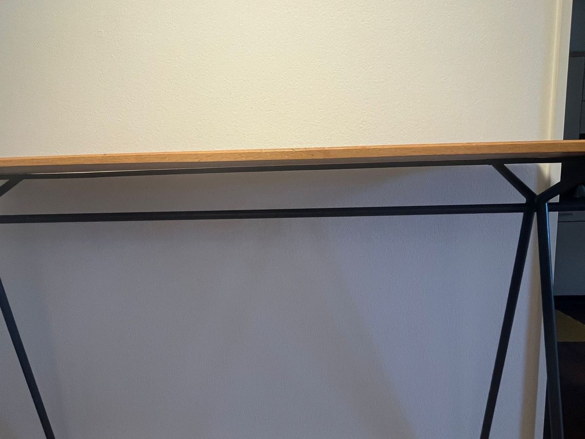 Armadi: Vintage clothes hanger – Usato da Zürich venduto da Olivier_Carre 3
