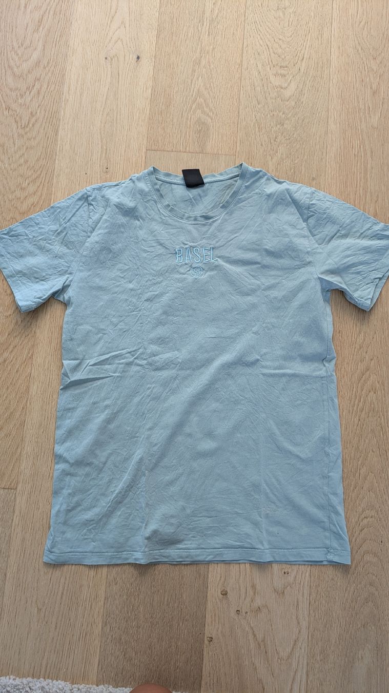 FC Basel T-Shirts: FC Basel T-Shirts Grösse L/XL – Gebraucht aus Ettingen von Gerbera99 5