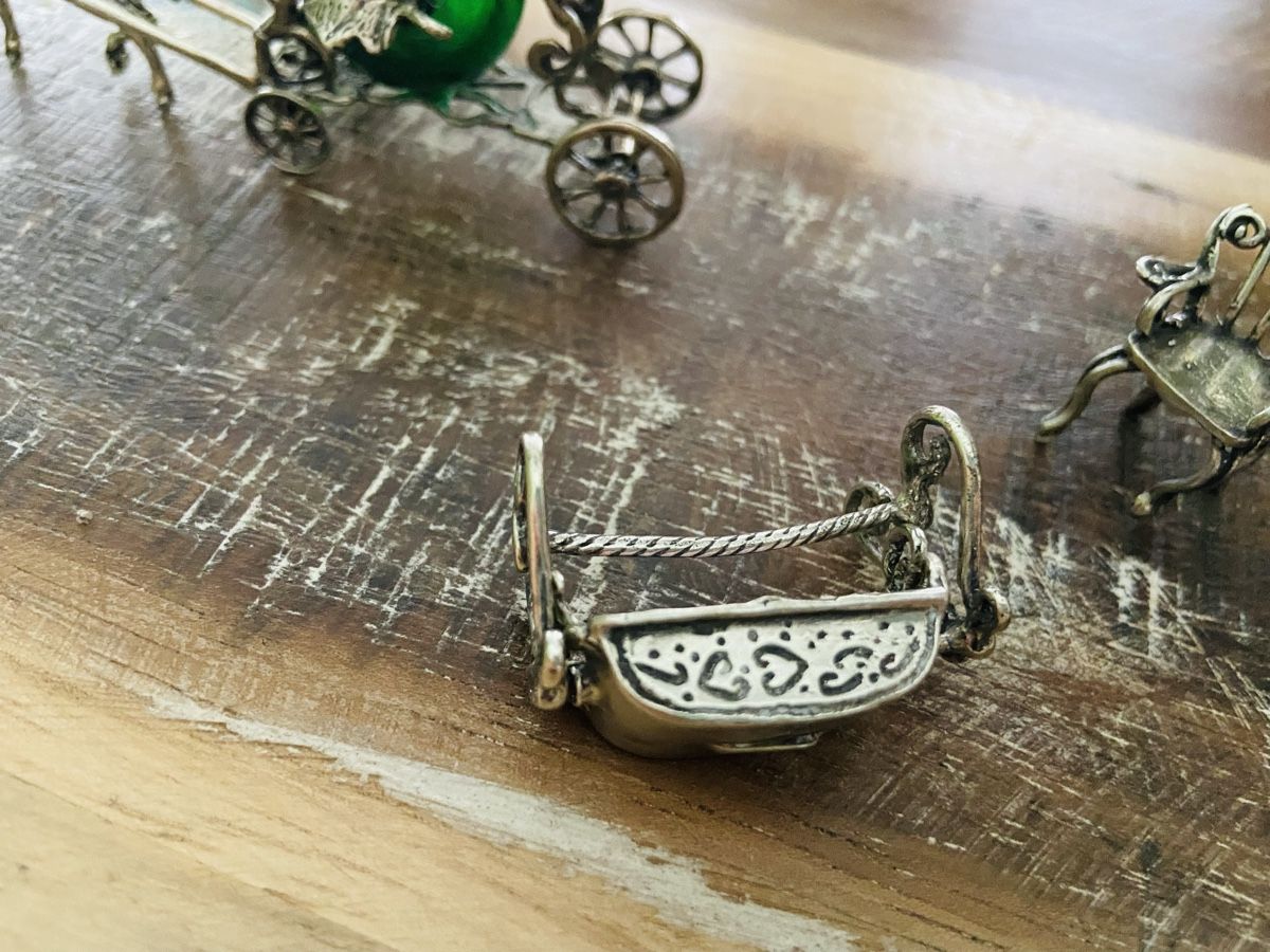 Alle Dekorationen: Miniatur Silber Wiege Krippe viktorianisch 800 er Silber – Gebraucht aus Gipf-Oberfrick von Iberico 8
