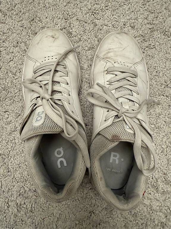 Scarpe da donna: On Running The Roger Gr.37.5 – Usato da Küsnacht ZH venduto da nat_m97w 1