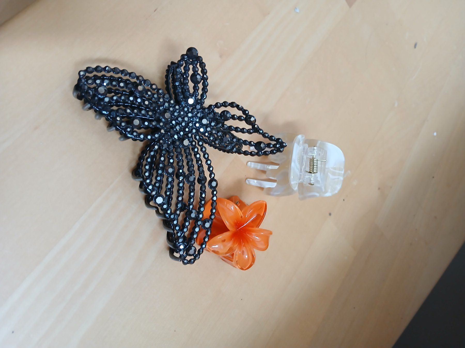 Accessori per capelli: Haarspangen 3 Stk – Usato da Fislisbach venduto da Coffeeinthemorning